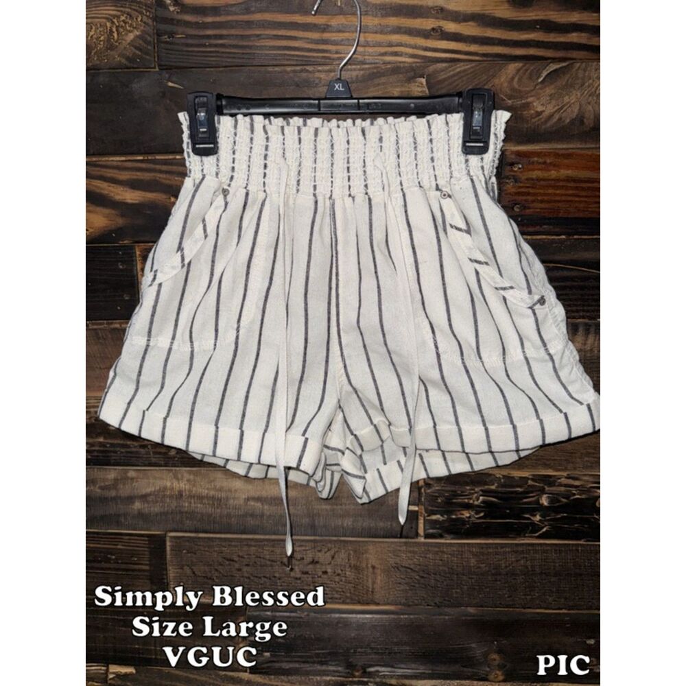 Simply Blessed Linen Shorts